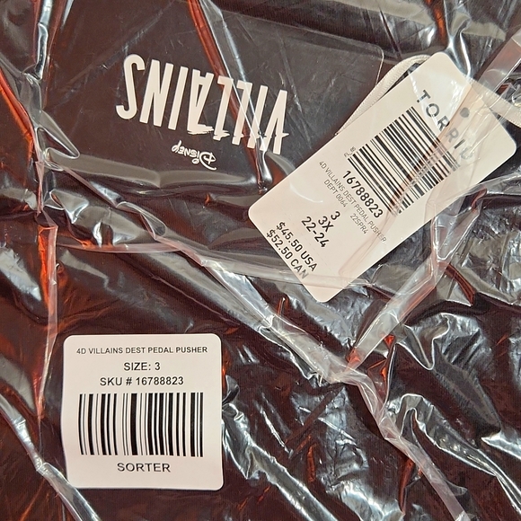 ♥️NWT VINTAGE TORRID LEGGING DESTRUCTED PEDAL PUSHER DISNEY VILLAINS SIZE 3X - Picture 6 of 10